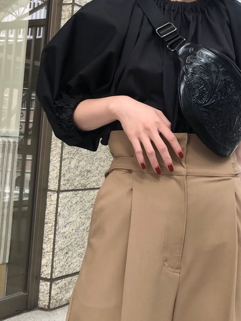 Carving Tribes 村上 麗華 コーディネート画像