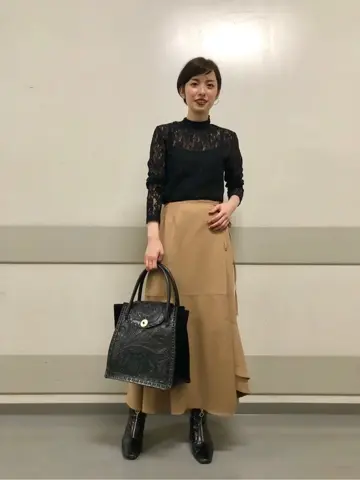 Carving Tribes 村上 麗華 コーディネート画像