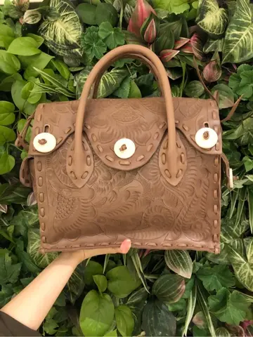 Carving Tribes 小池　悠花 コーディネート画像