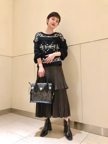 Carving Tribes 村上 麗華 コーディネート画像