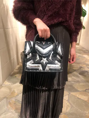 Carving Tribes 小池　悠花 コーディネート画像