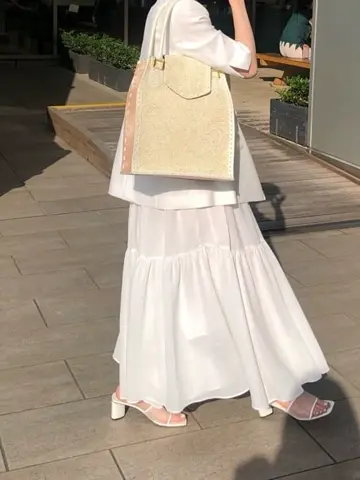 Carving Tribes 村上 麗華 コーディネート画像