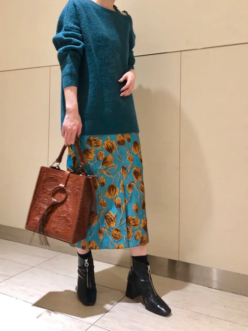 Carving Tribes 村上 麗華 コーディネート画像