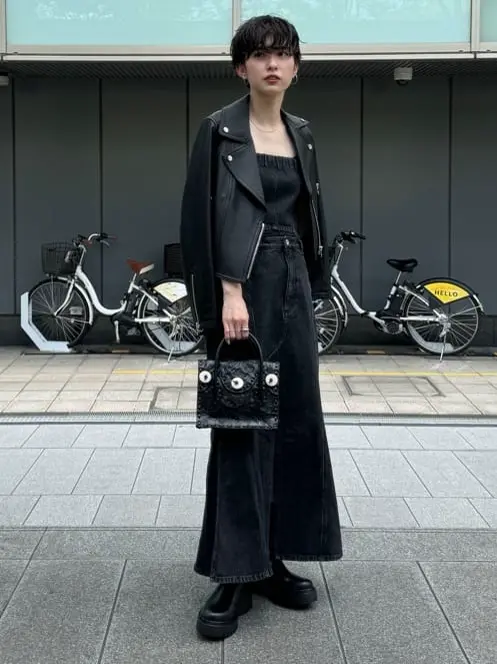 Carving Tribes 村上 麗華 コーディネート画像