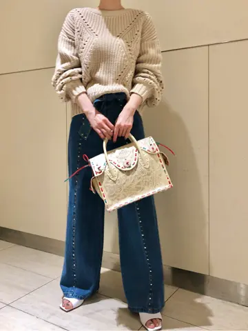 Carving Tribes 村上 麗華 コーディネート画像