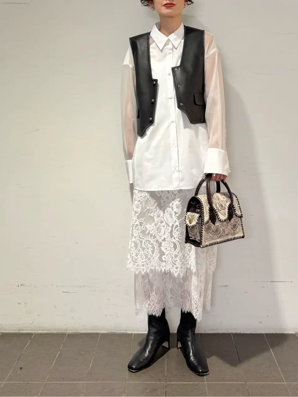 Carving Tribes 村上 麗華 コーディネート画像