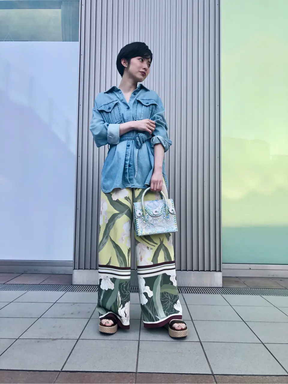 Carving Tribes 村上 麗華 コーディネート画像