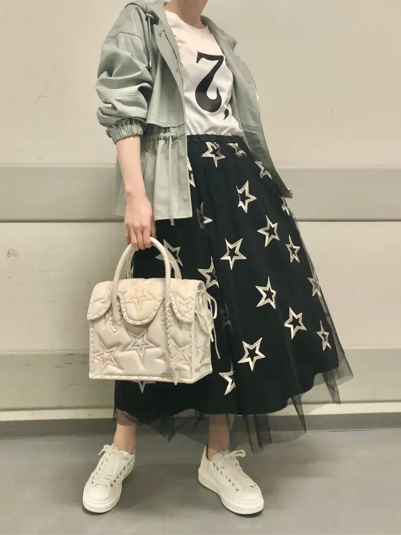  村上 麗華 コーディネート画像