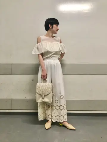 Carving Tribes 村上 麗華 コーディネート画像