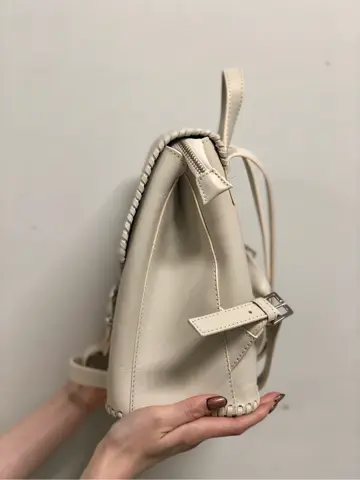 Carving Tribes 村上 麗華 コーディネート画像