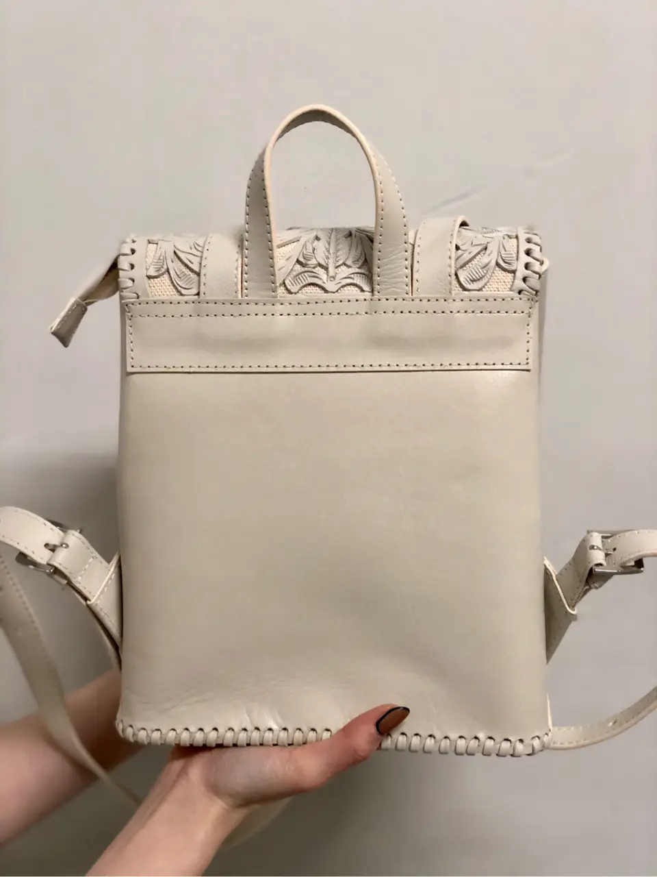 Carving Tribes 村上 麗華 コーディネート画像