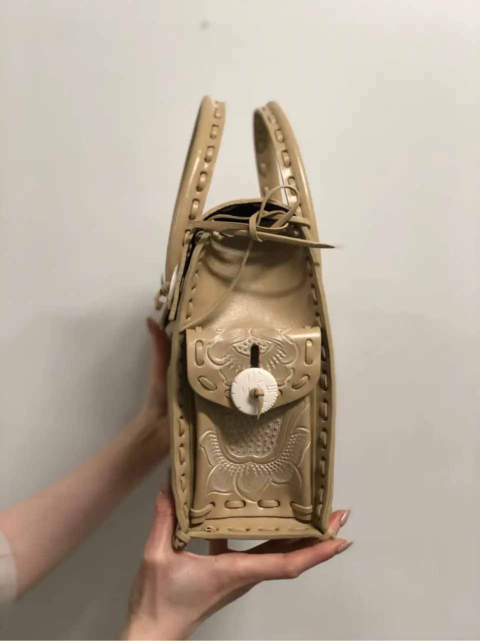 Carving Tribes 村上 麗華 コーディネート画像