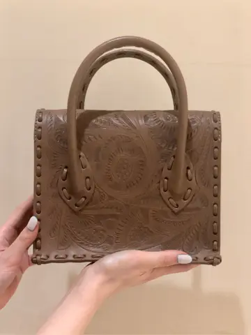 Carving Tribes 村上 麗華 コーディネート画像