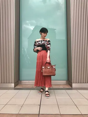 Carving Tribes 村上 麗華 コーディネート画像