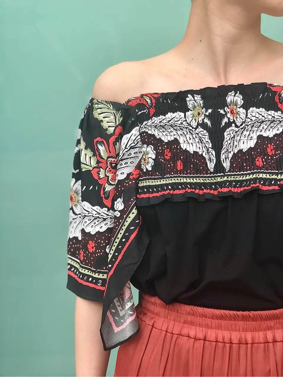 Carving Tribes 村上 麗華 コーディネート画像