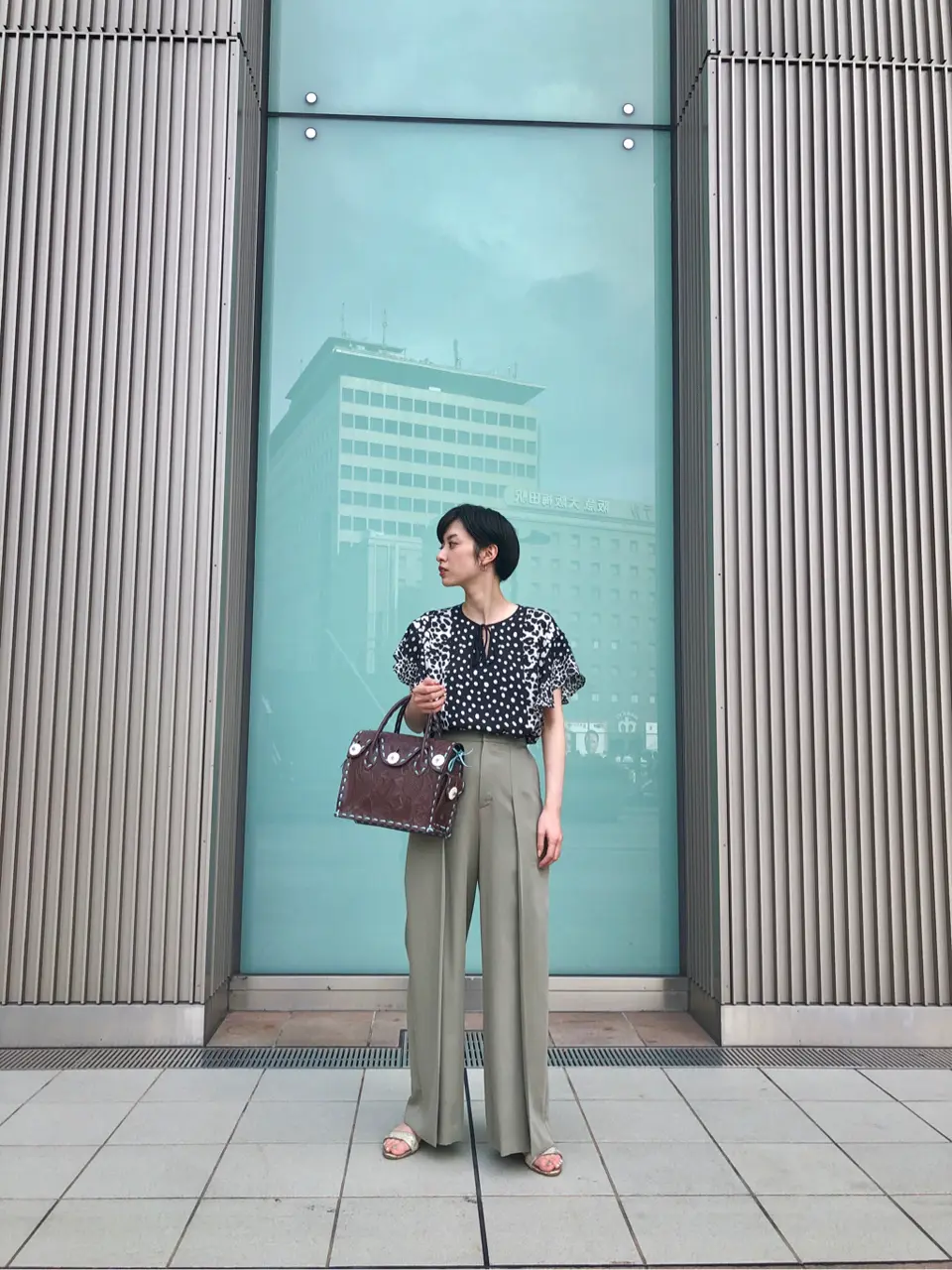 Carving Tribes 村上 麗華 コーディネート画像