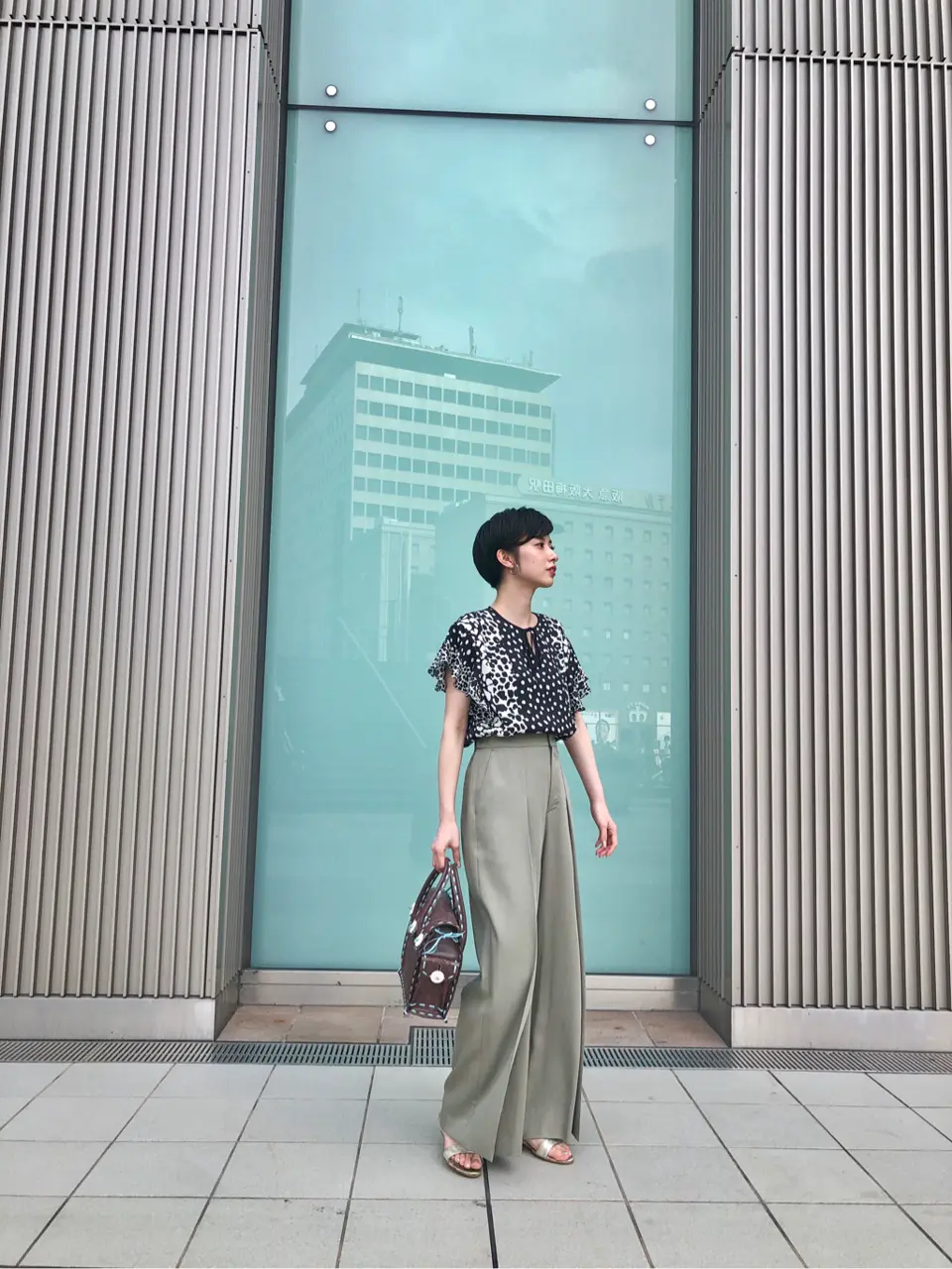 Carving Tribes 村上 麗華 コーディネート画像