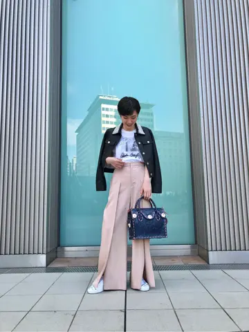 Carving Tribes 村上 麗華 コーディネート画像