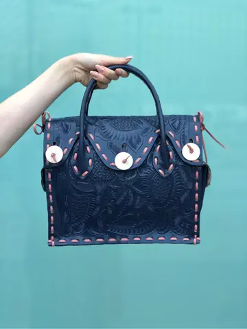 Carving Tribes 村上 麗華 コーディネート画像