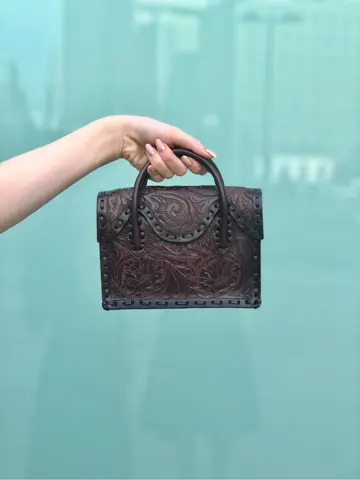 Carving Tribes 村上 麗華 コーディネート画像