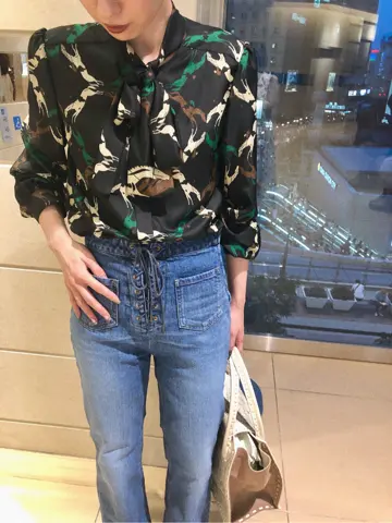 Carving Tribes 村上 麗華 コーディネート画像