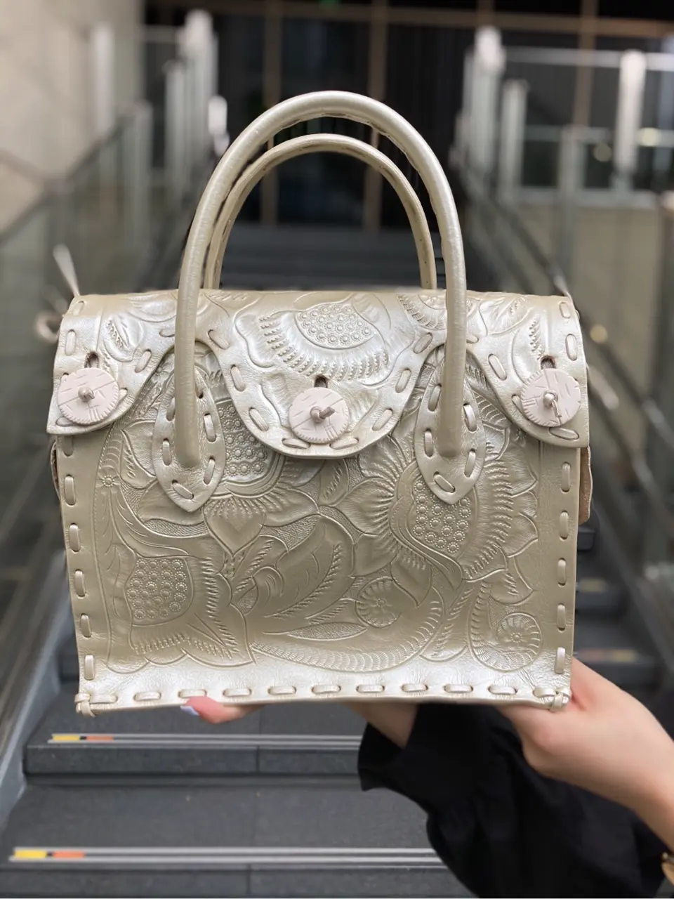 Carving Tribes 岩木　茉利奈 コーディネート画像