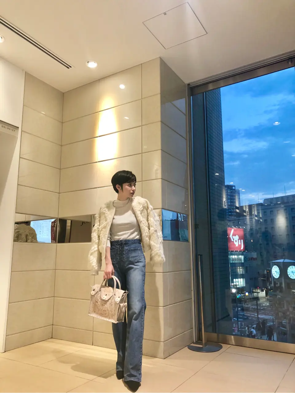 Carving Tribes 村上 麗華 コーディネート画像