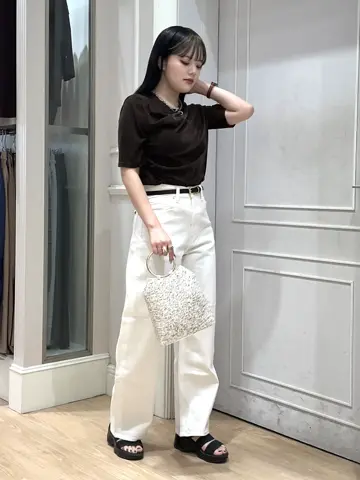 ANY SIS erika コーディネート画像