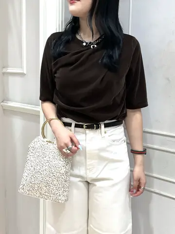 ANY SIS erika コーディネート画像