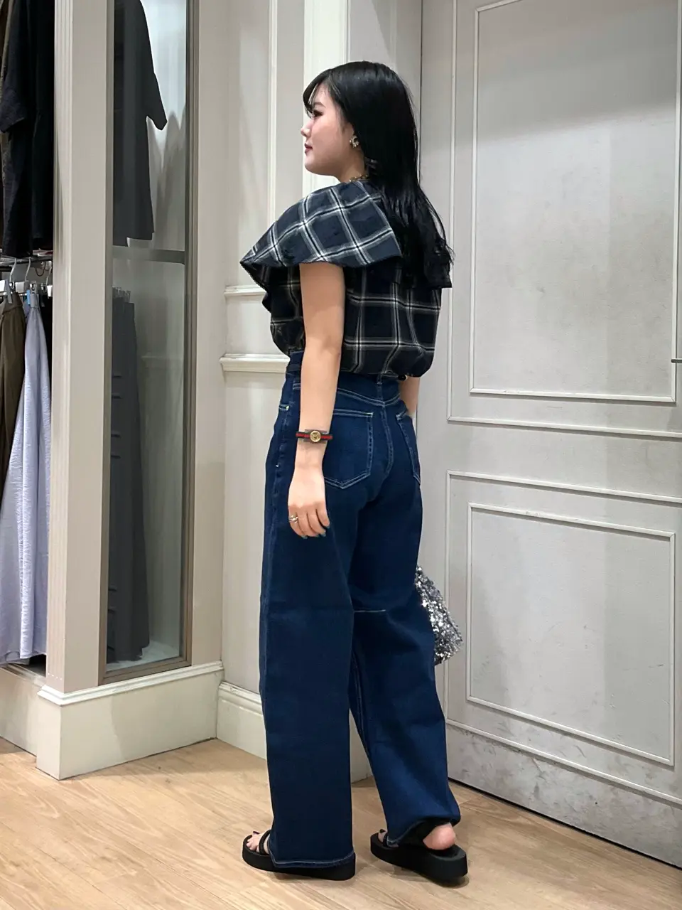 ANY SIS erika コーディネート画像