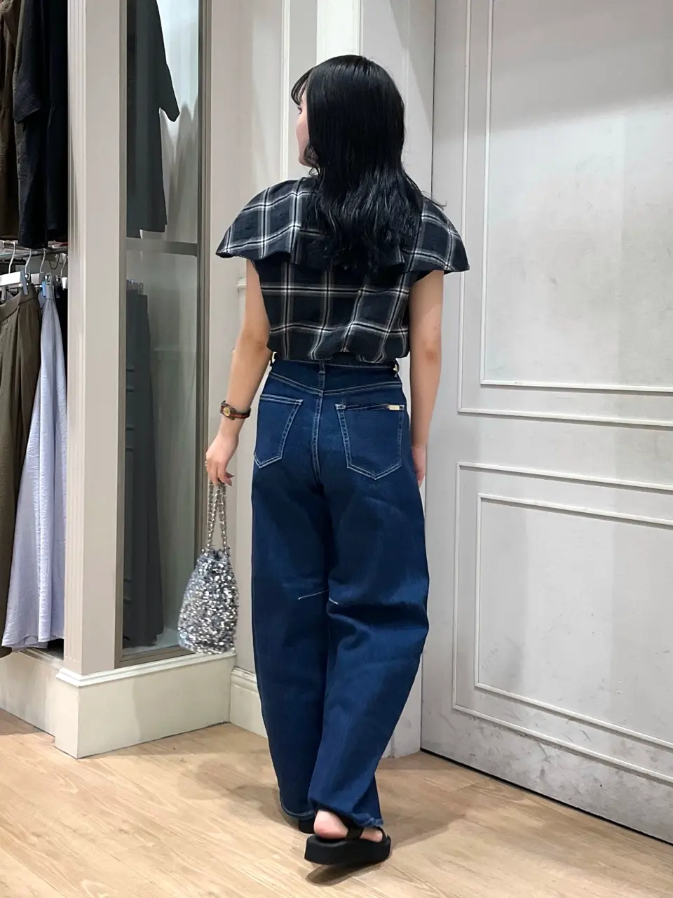 ANY SIS erika コーディネート画像