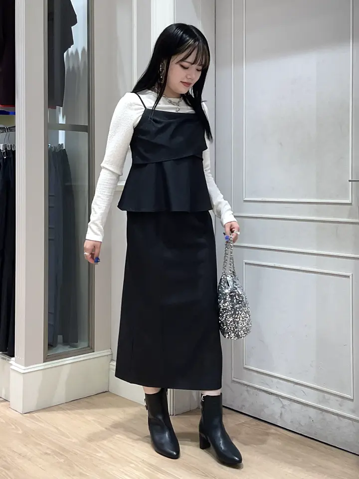 ANY SIS erika コーディネート画像