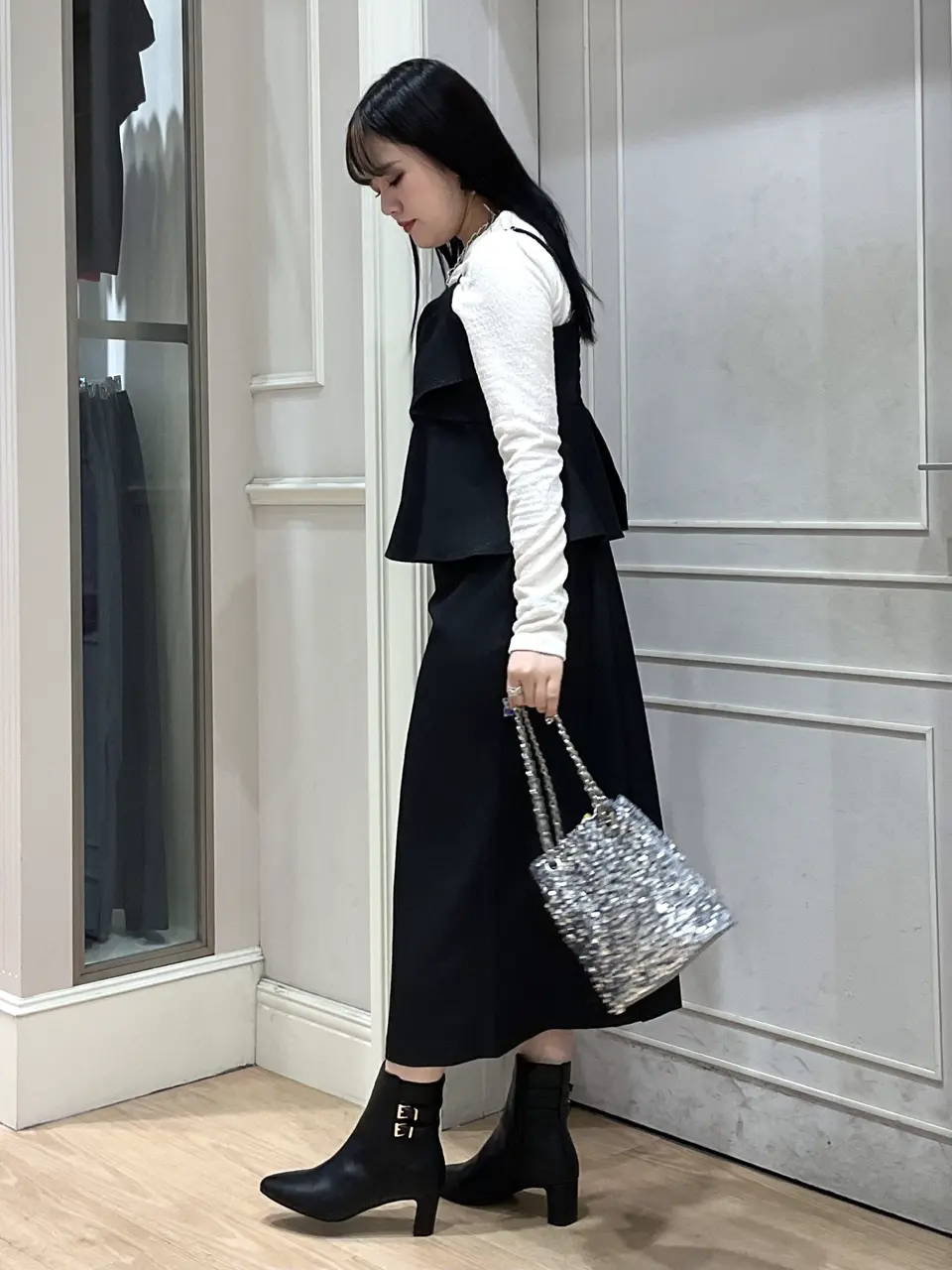 ANY SIS erika コーディネート画像