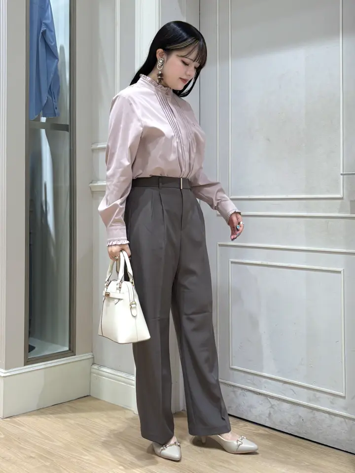 ANY SIS erika コーディネート画像