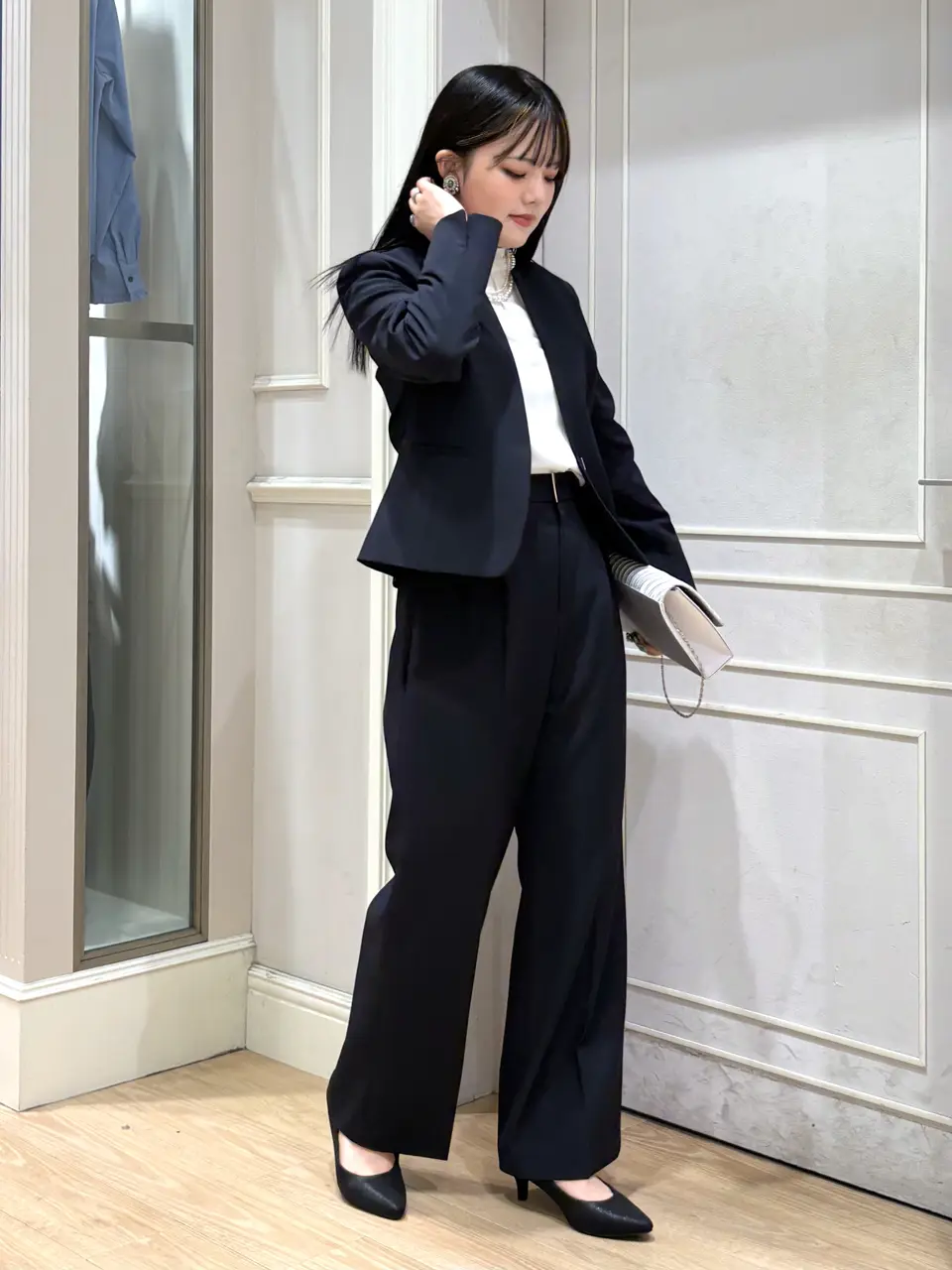 ANY SIS erika コーディネート画像