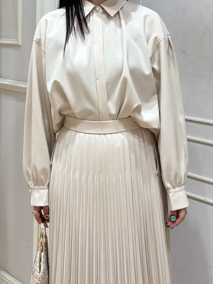 ANY SIS erika コーディネート画像