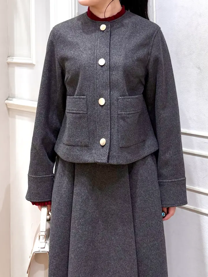 ANY SIS erika コーディネート画像