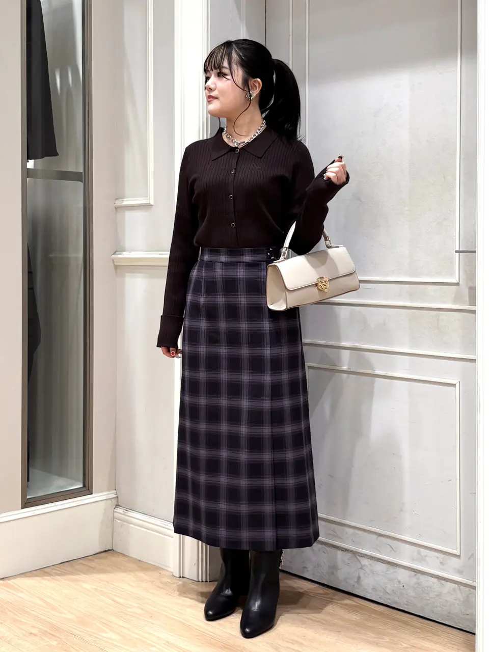 ANY SIS erika コーディネート画像