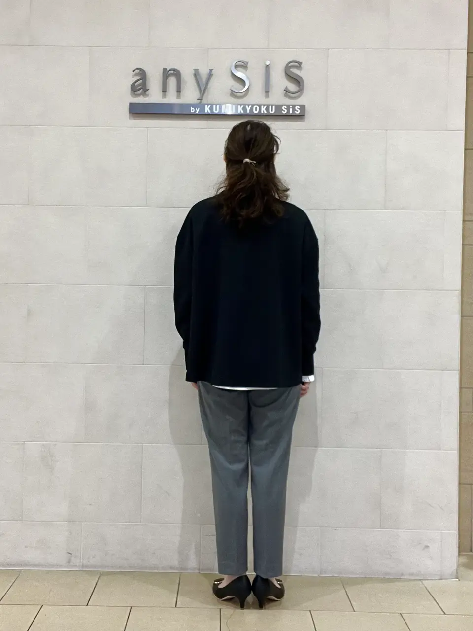 ANY SIS スタッフ コーディネート画像