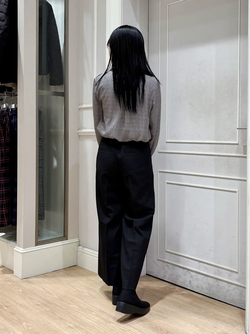 ANY SIS erika コーディネート画像