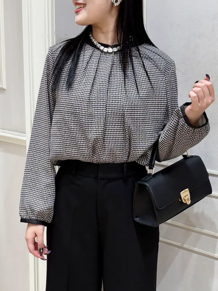 ANY SIS erika コーディネート画像