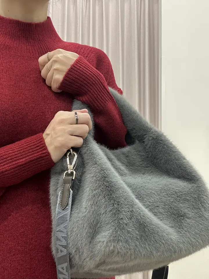 ANY SIS ナラ コーディネート画像