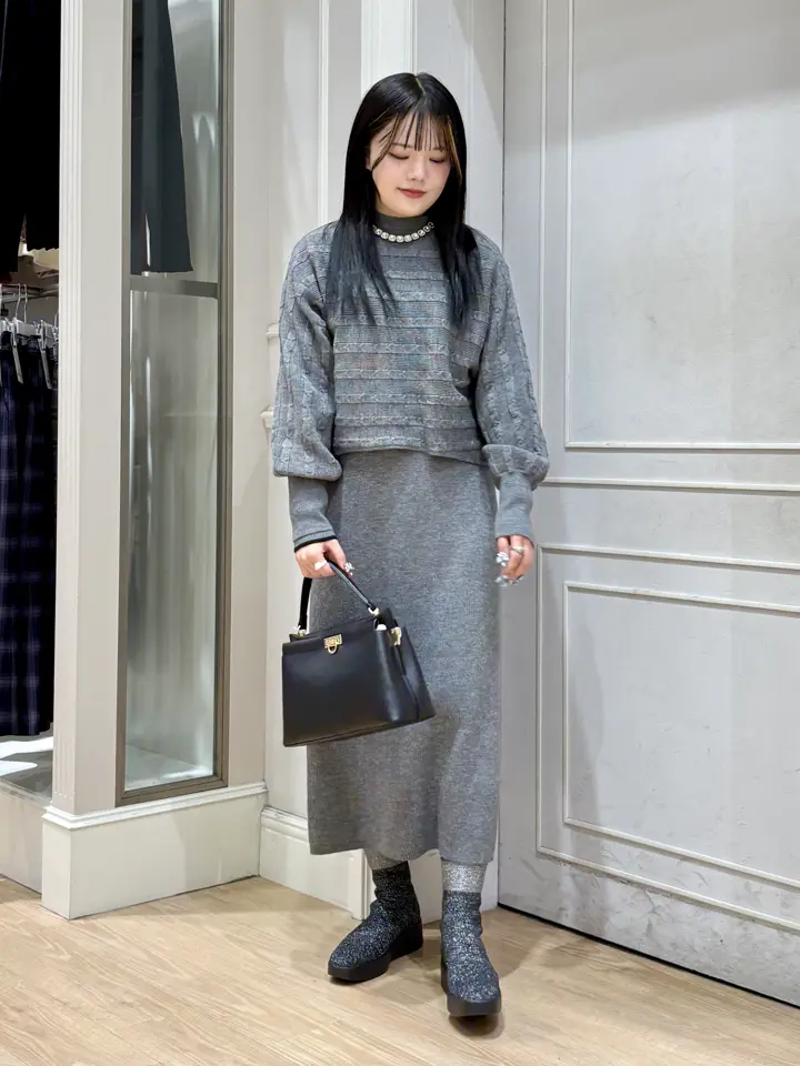 ANY SIS erika コーディネート画像