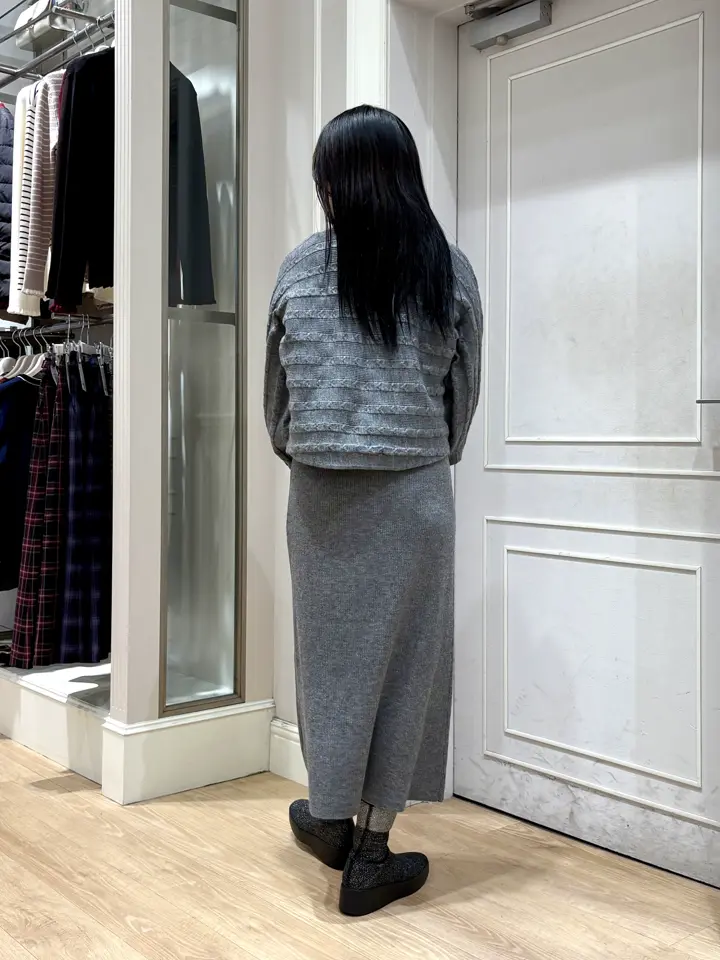 ANY SIS erika コーディネート画像