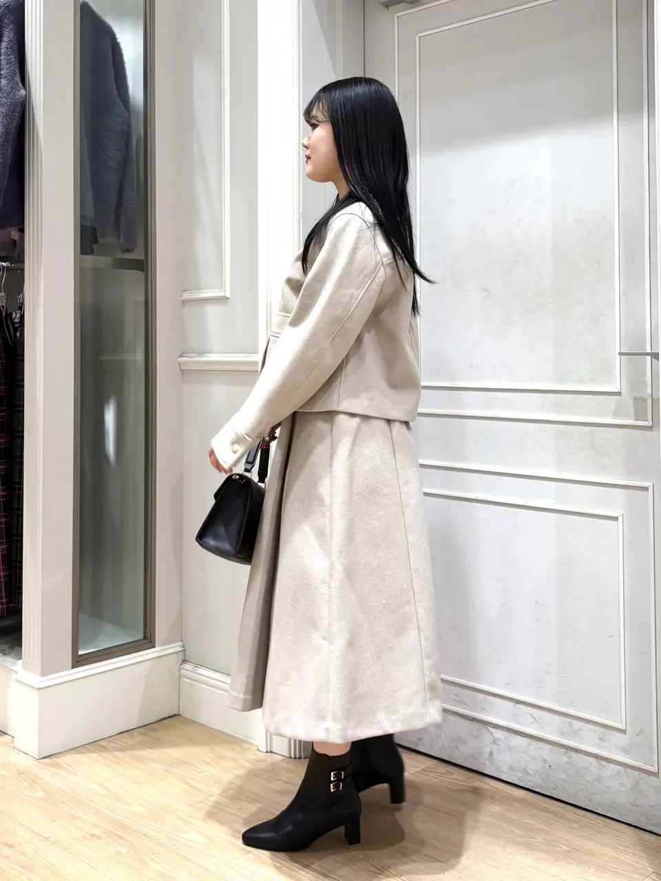 ANY SIS erika コーディネート画像