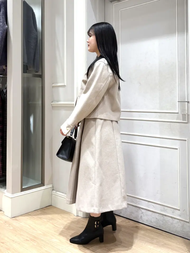 ANY SIS erika コーディネート画像