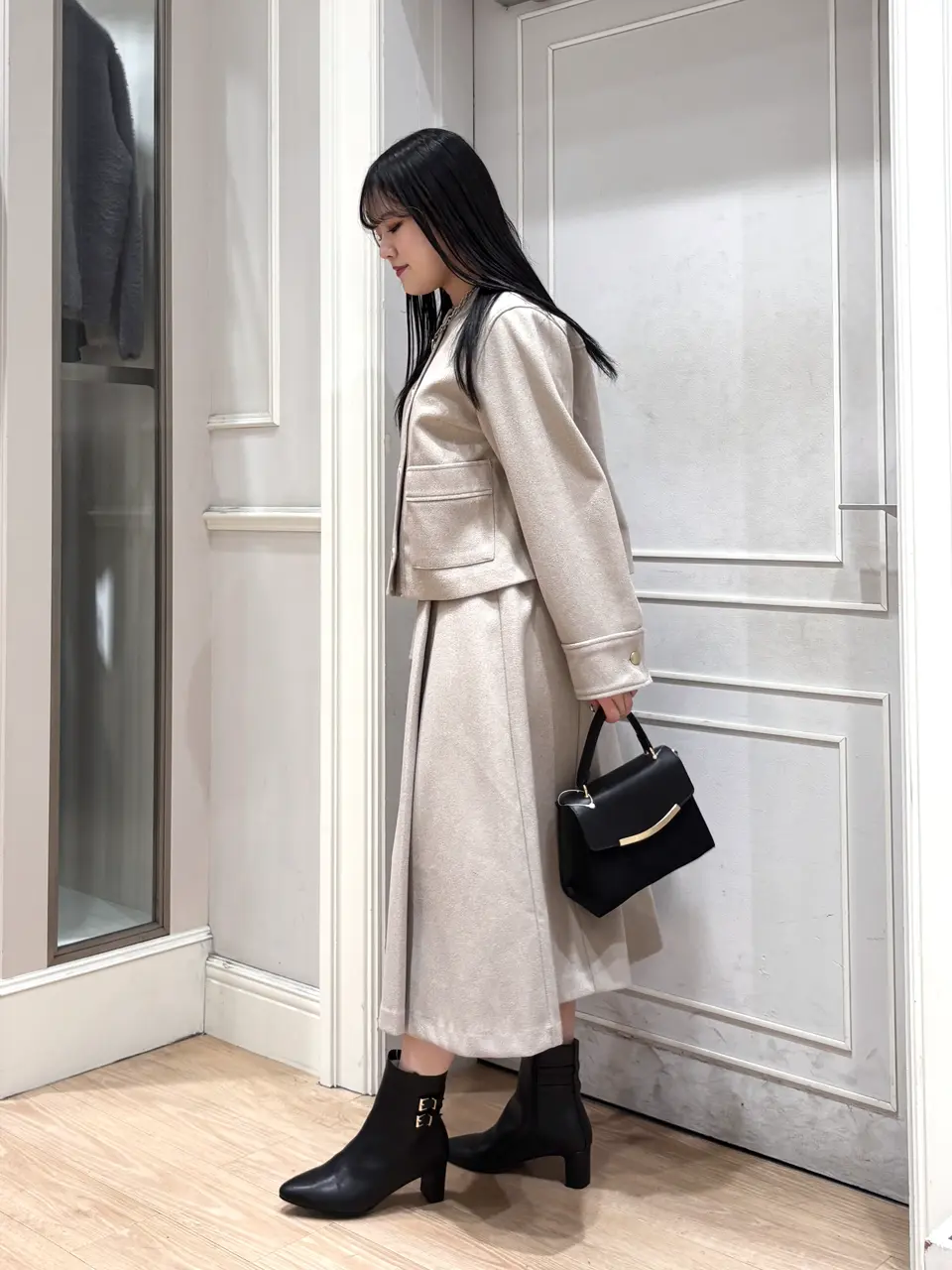 ANY SIS erika コーディネート画像