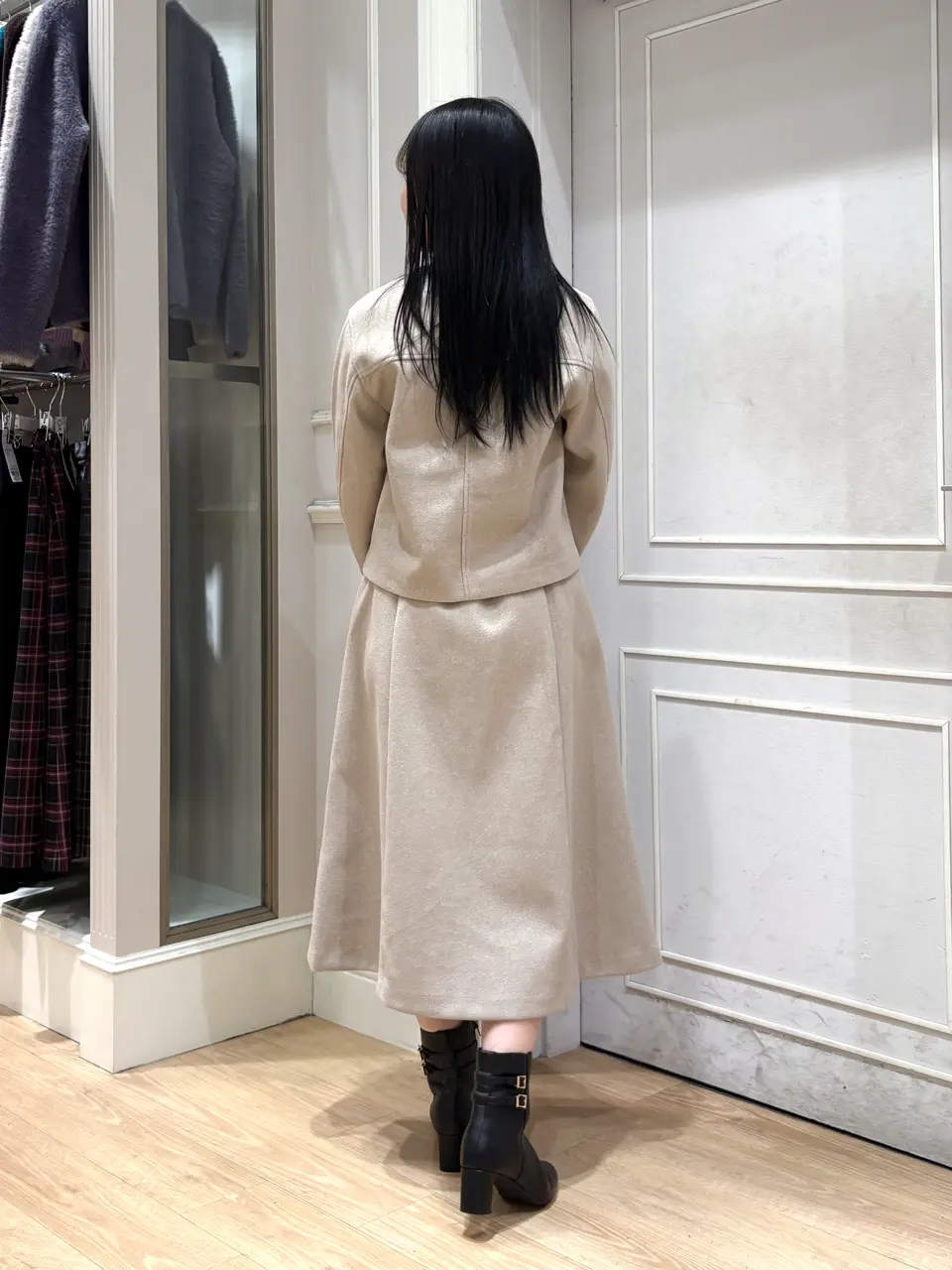 ANY SIS erika コーディネート画像