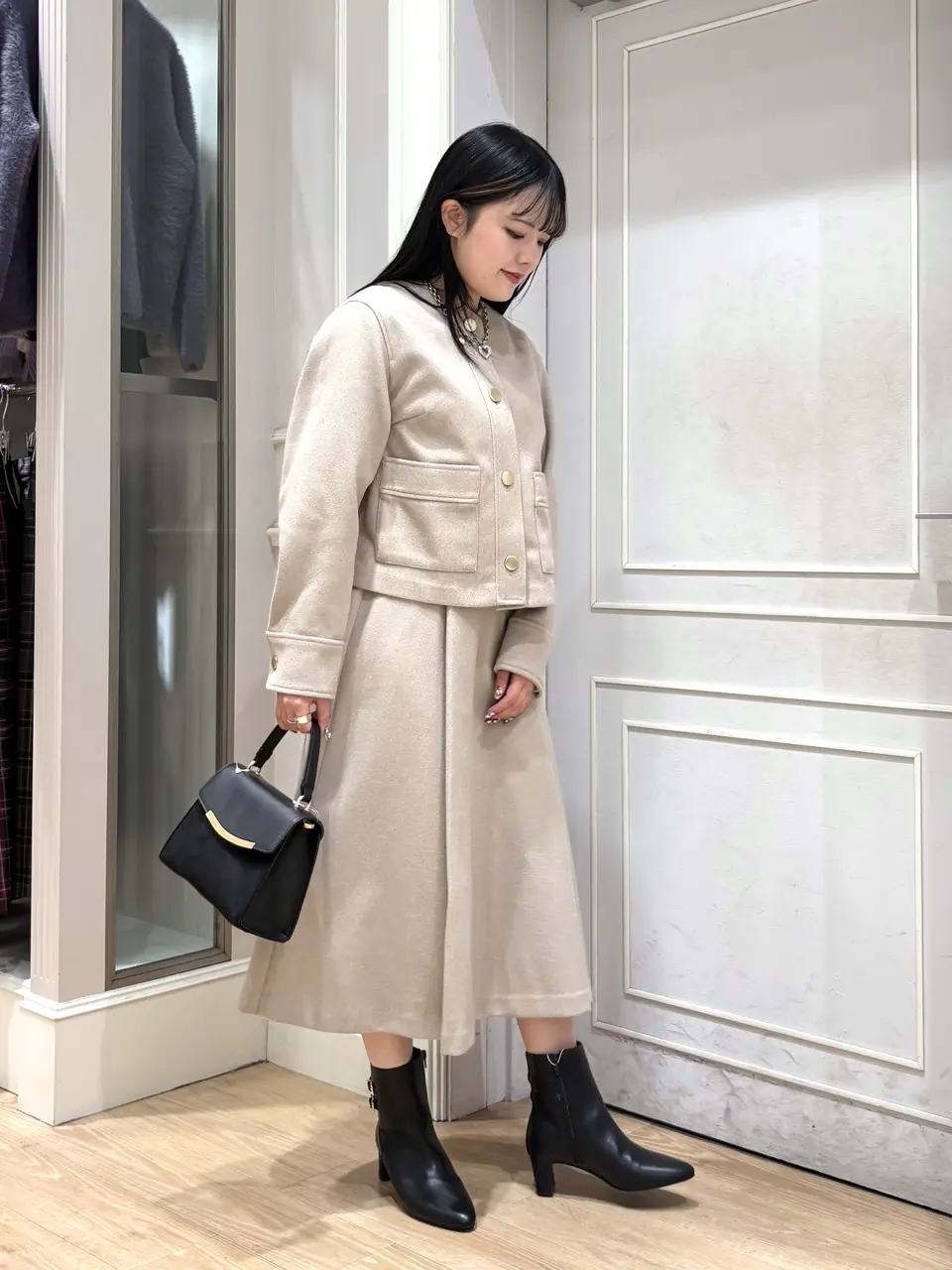 ANY SIS erika コーディネート画像