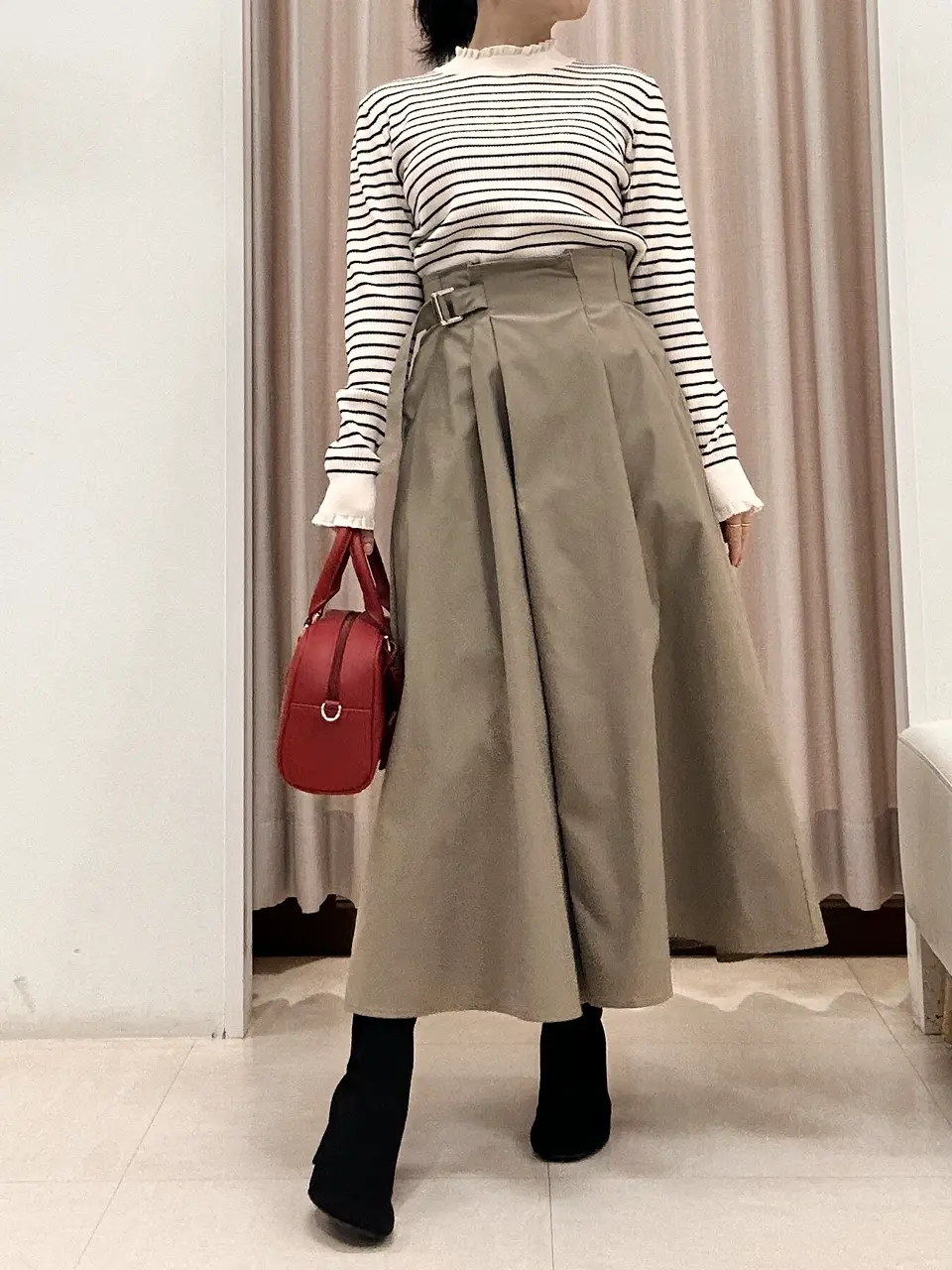 ANY SIS ナラ コーディネート画像